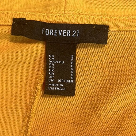 ▪️ Forever 21 Oversized Button Up Shirt - Picture 4 of 5